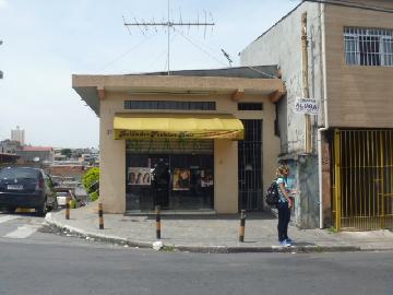 Alugar Comercial / Salão em Carapicuíba. apenas R$ 1.000,00