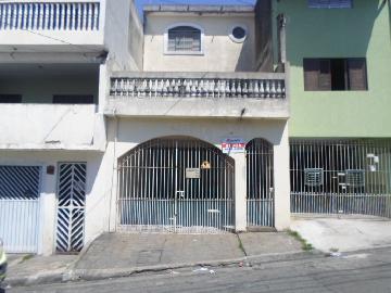 Alugar Casa / Sobrado em Carapicuíba. apenas R$ 1.200,00