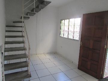 Alugar Casa / Sobrado em São Paulo. apenas R$ 1.000,00