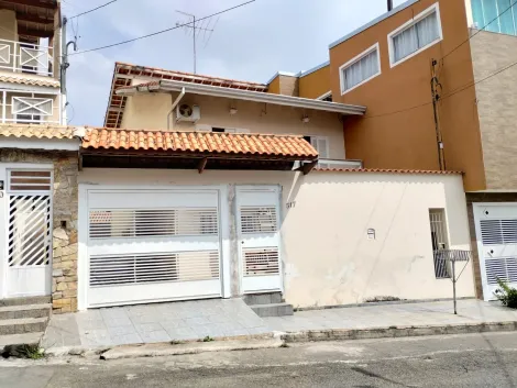 Alugar Casa / Sobrado em Carapicuíba. apenas R$ 6.000,00
